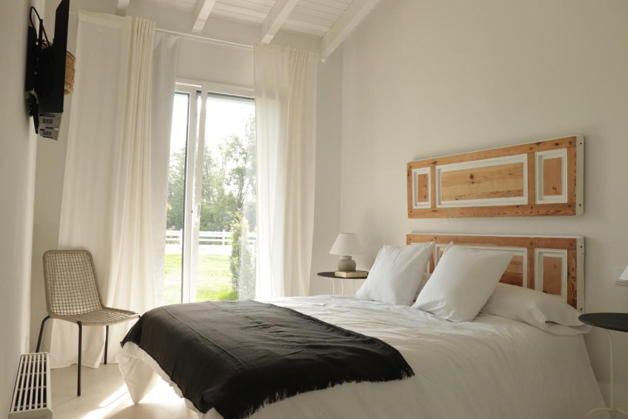 Aparthotel El Pueblin De Ribadesella Esterno foto